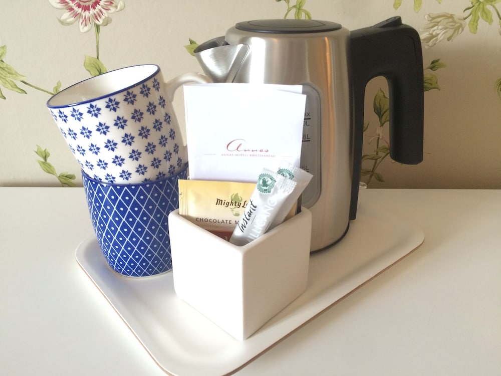 Annas Hotell 5/50