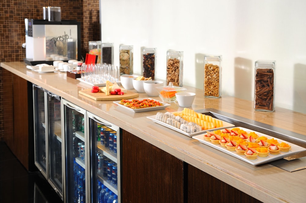 COURTYARD BY MARRIOTT HONG KONG 25/34