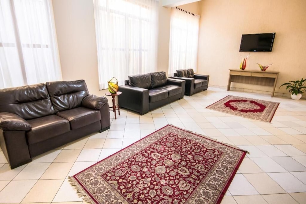 Hotel Euro Suite Pocos de Caldas By Nacional Inn 30/50