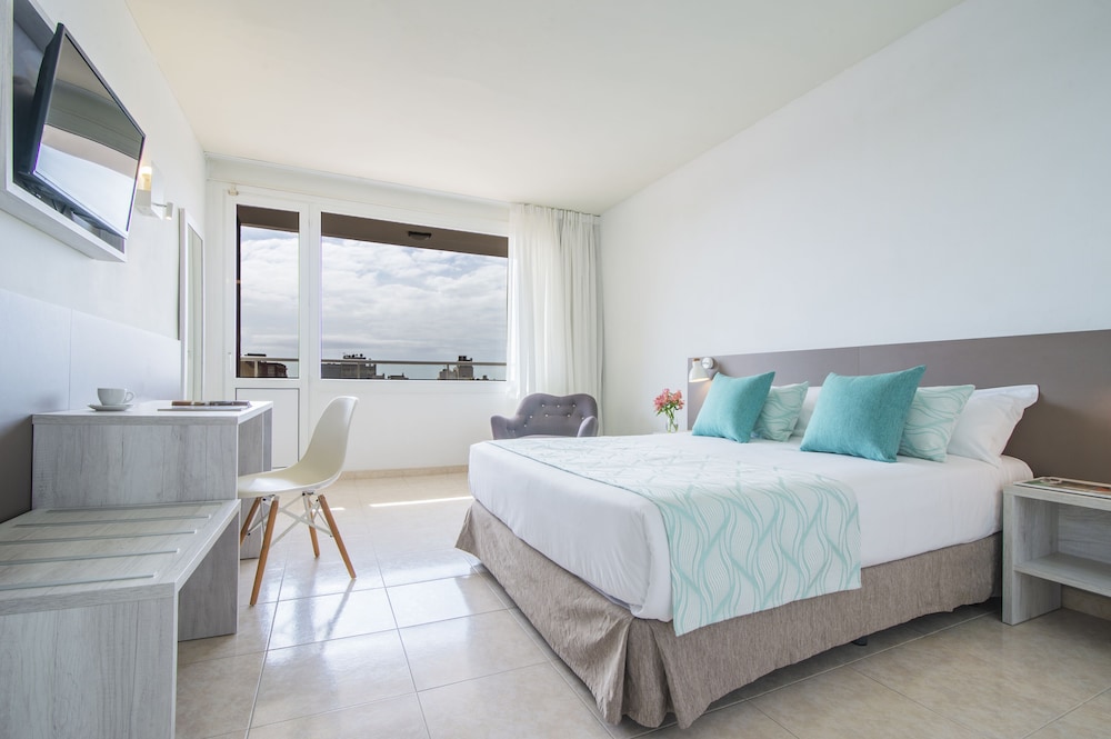ROOM, DOUBLE BED, BALCONY