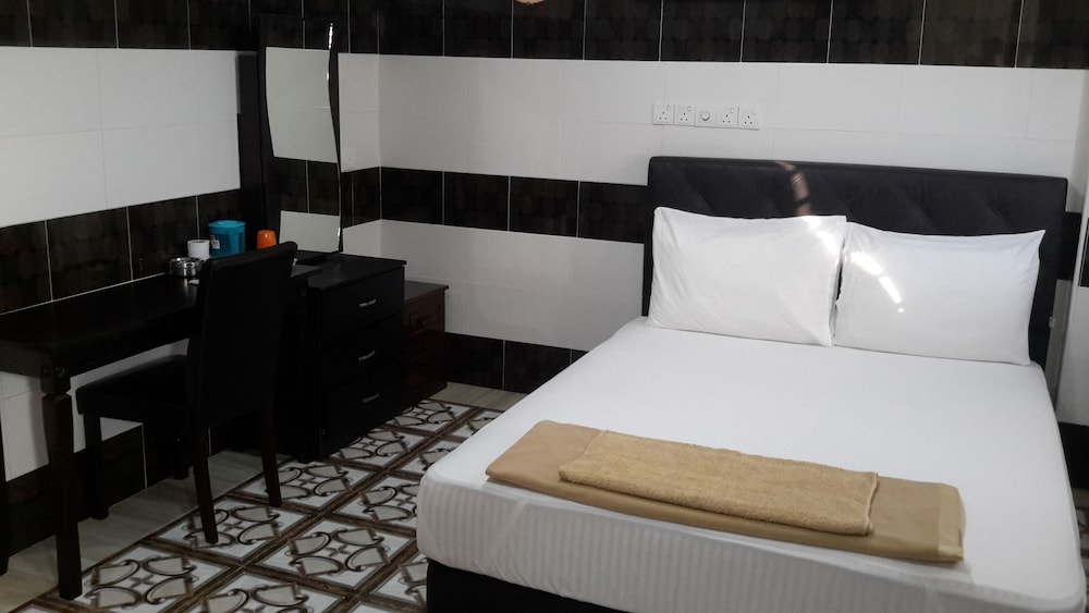 Shah Alam Business Hotel 12/49