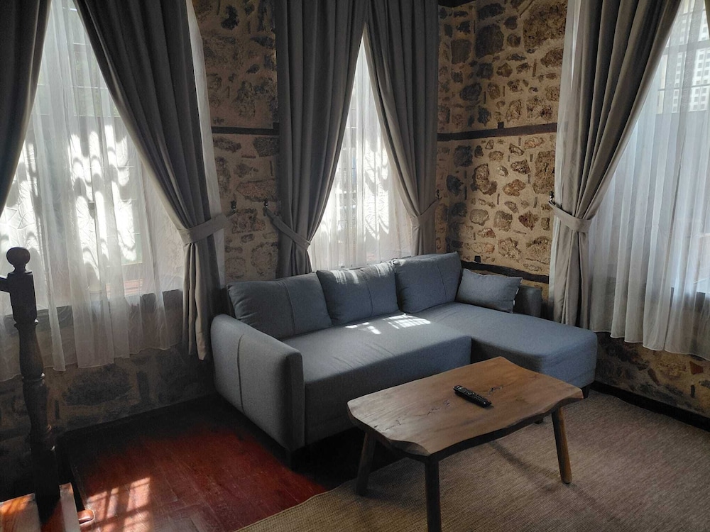 Hotel Mille Kaleici 29/50