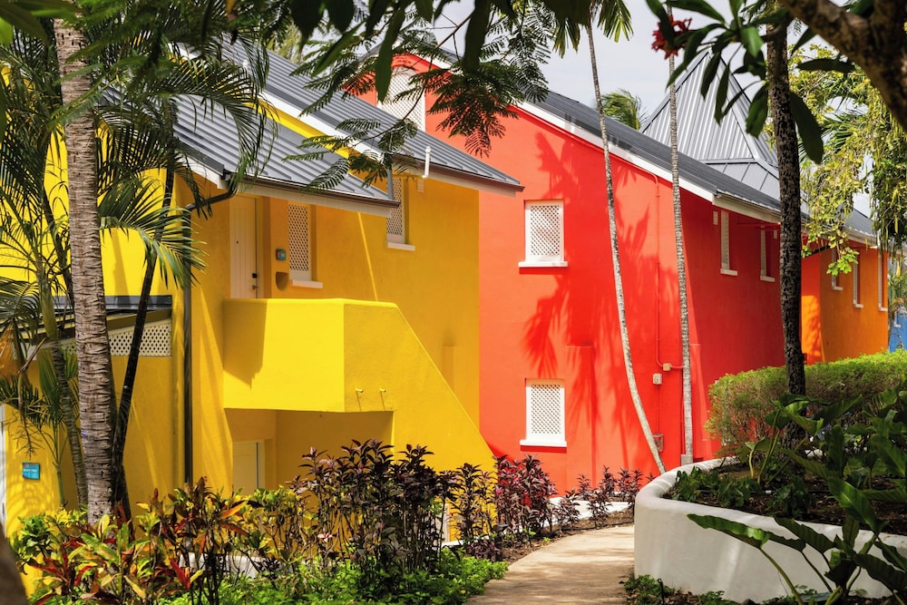 Crystal Cove by Elegant Hotels - All-Inclusive 1/50
