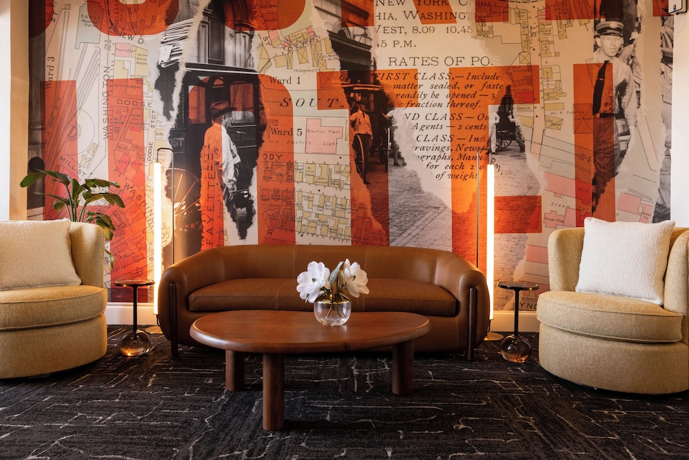 The Courier Hotel 36/50