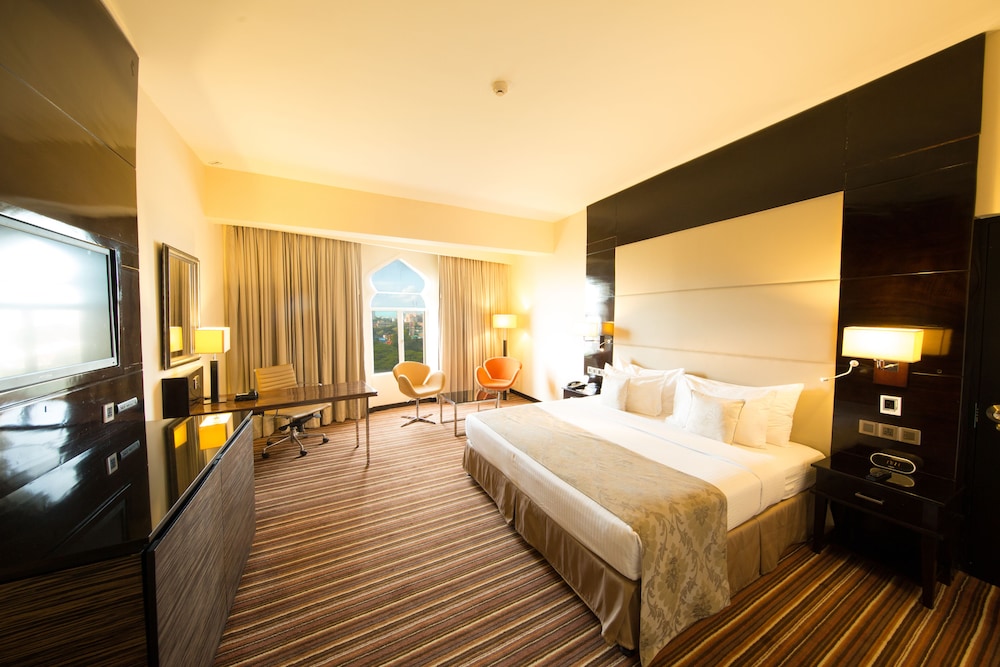 Ramada by Wyndham Colombo 15/46