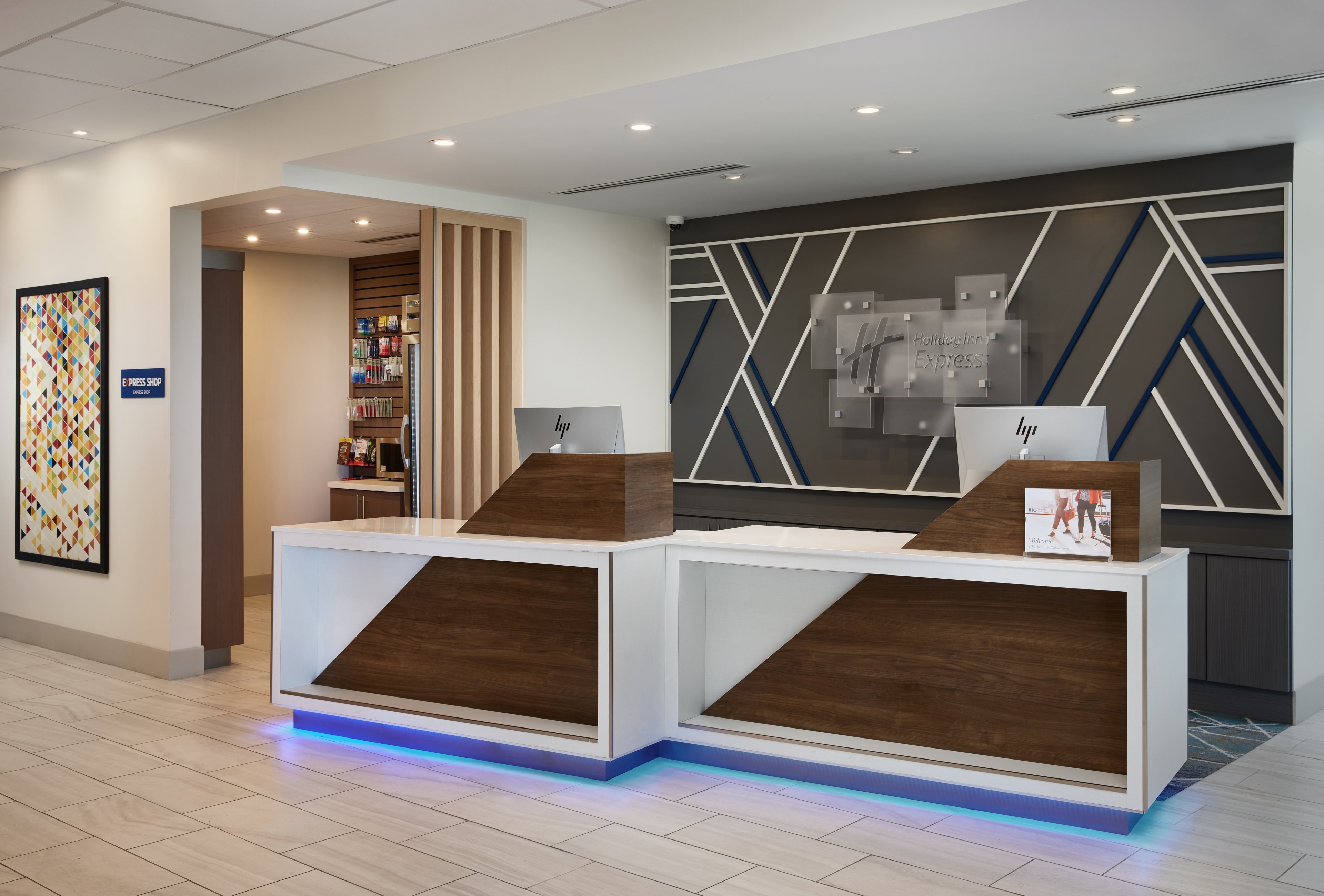 Holiday Inn Express & Suites Gulf Breeze Pensacola Area 9/52