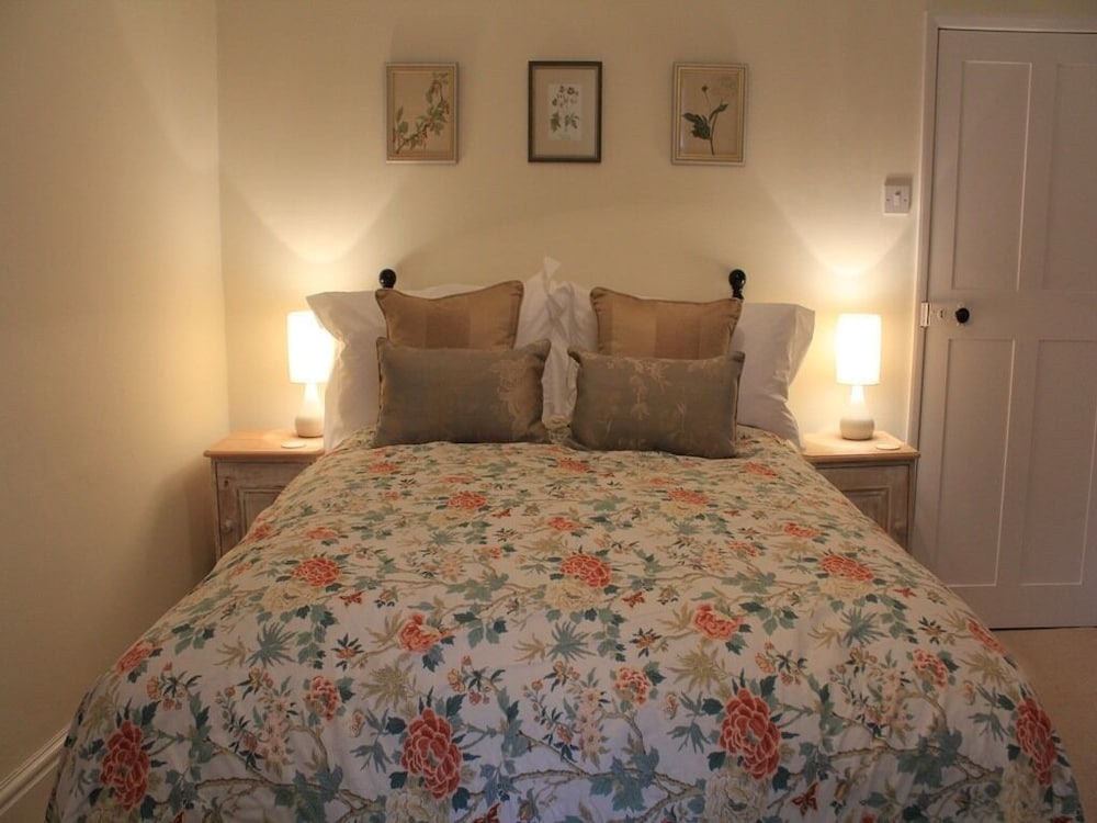 Church Farmhouse B & B 11/34