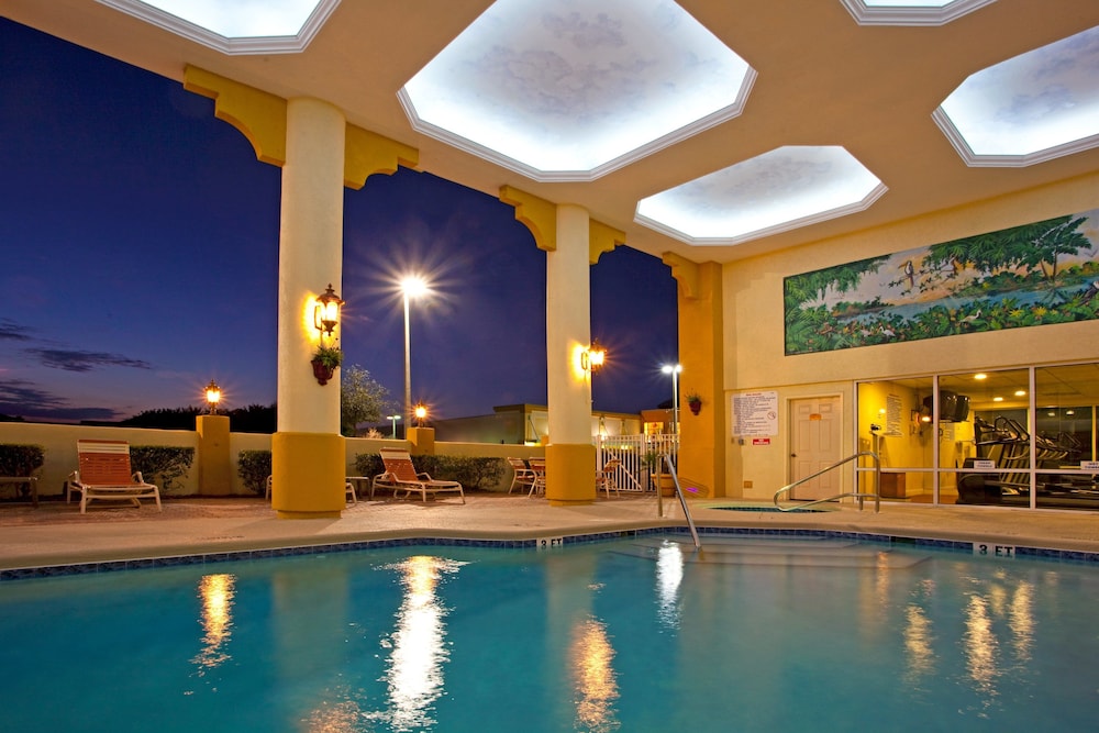 swimming pool spa