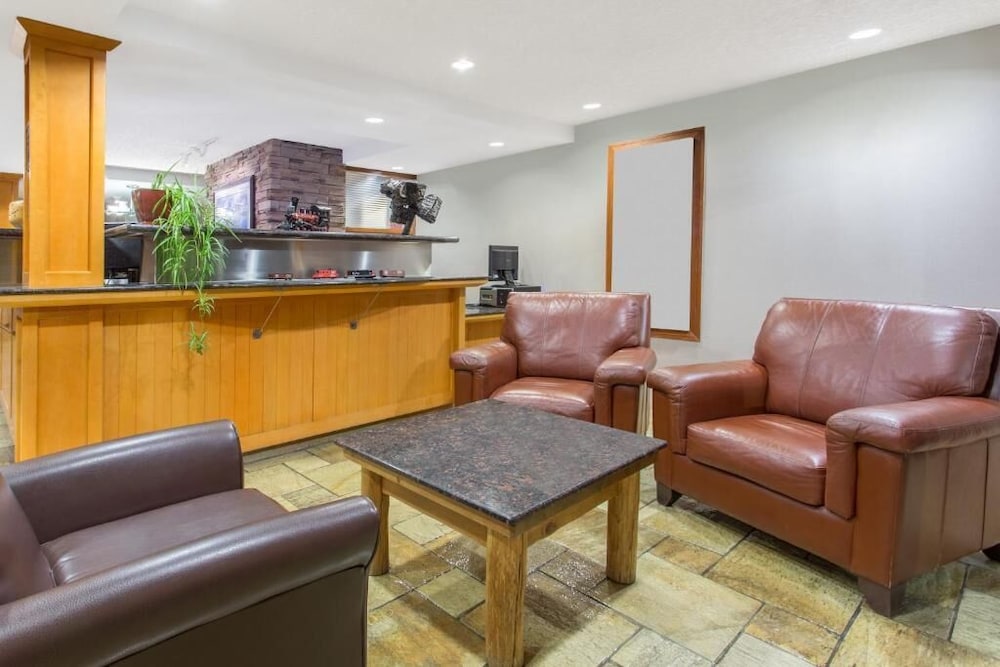 Canmore Inn Suites 22/24
