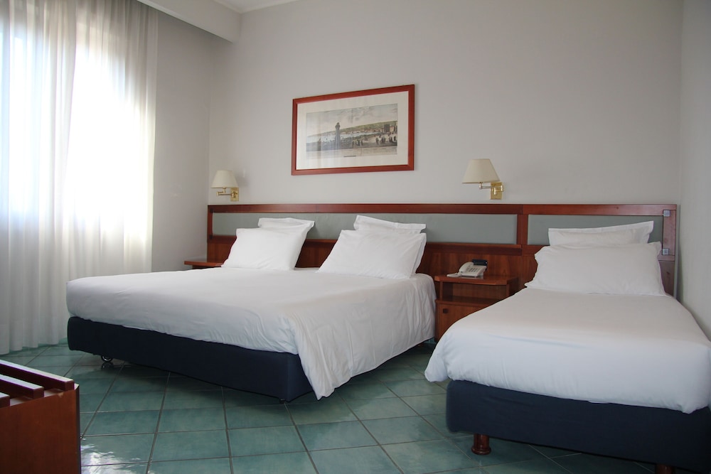 Hotel Marad 27/68