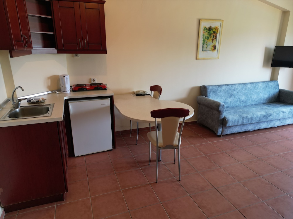 Lemas Suite Hotel 35/48
