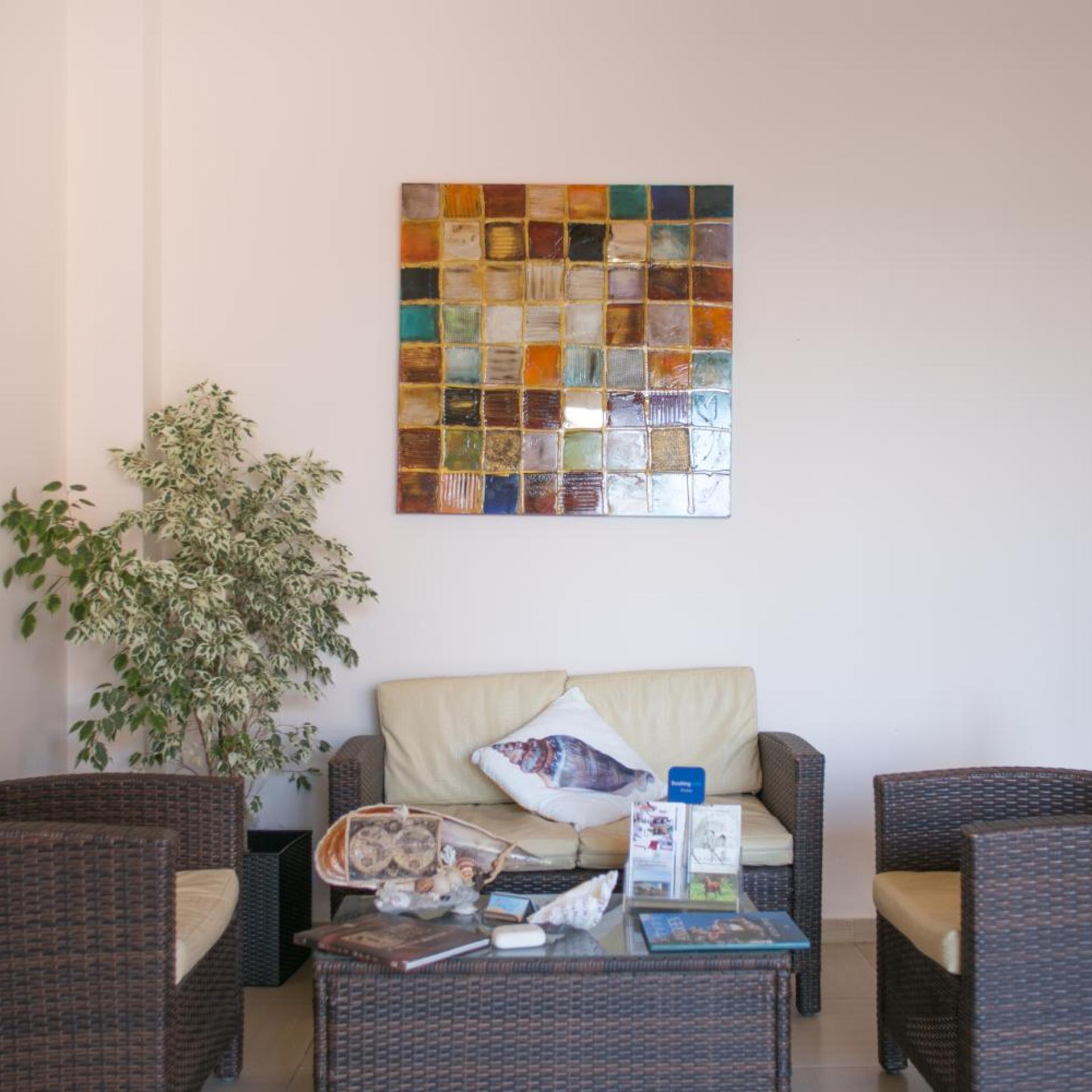 Avra Hotel 36/58