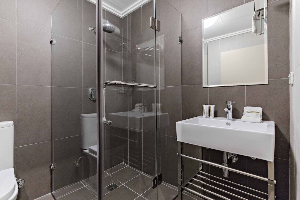 The Bayswater Sydney 50/50
