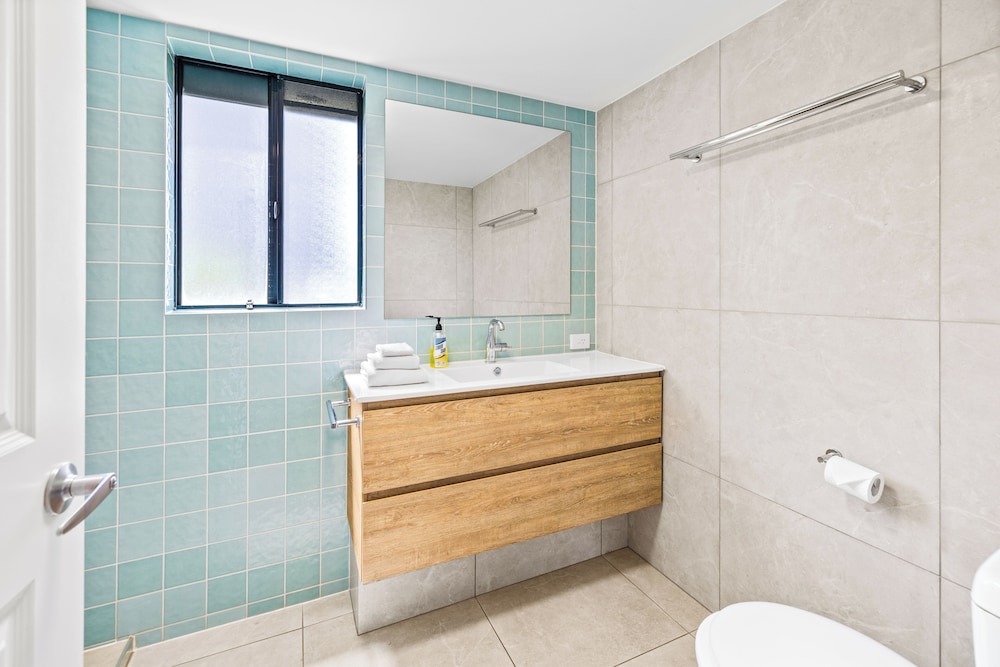 Belaire Place 49/50