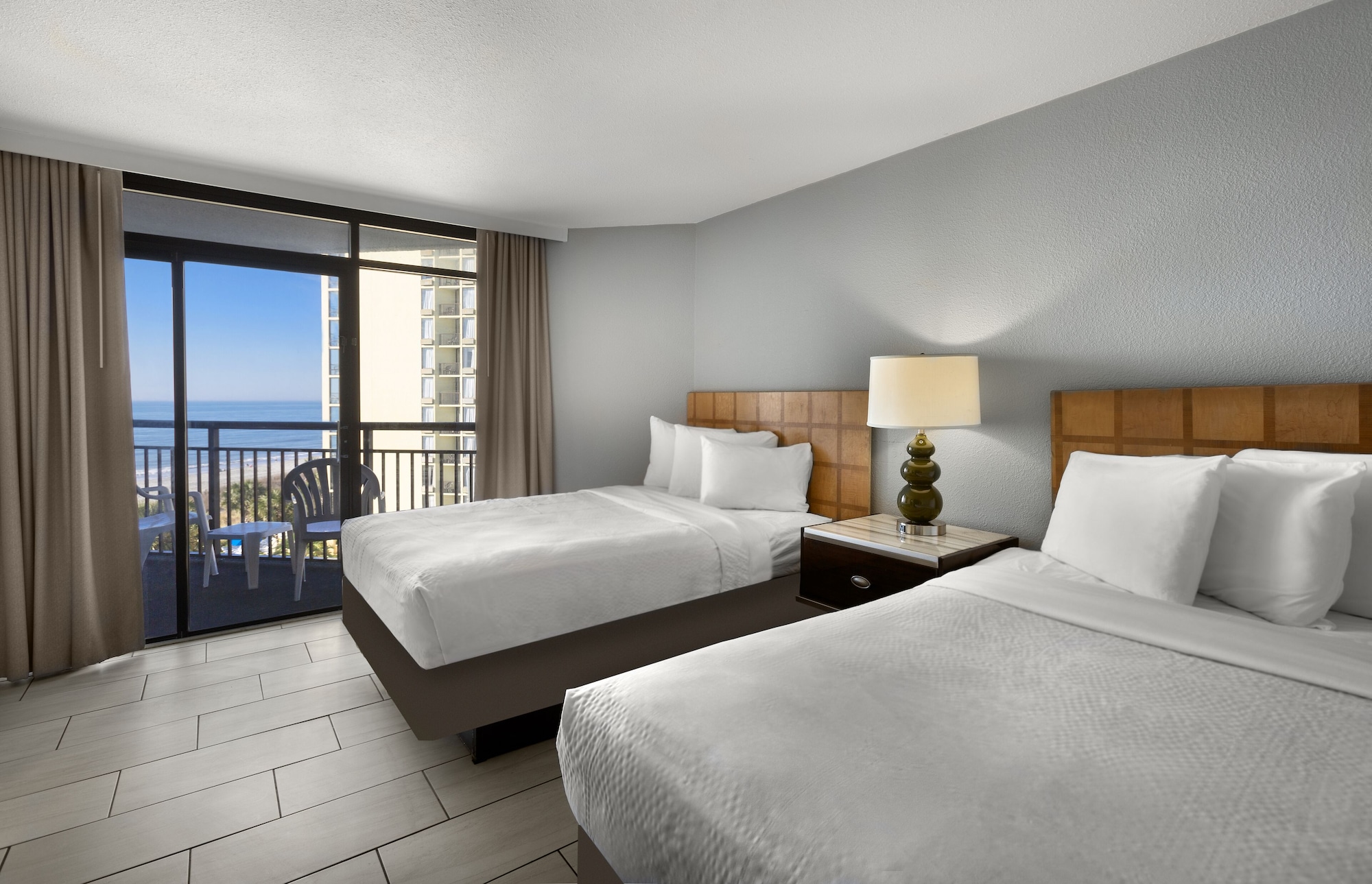 PREMIUM, SUITE, 3 DOUBLE BEDS, OCEAN VIEW, KITCHEN