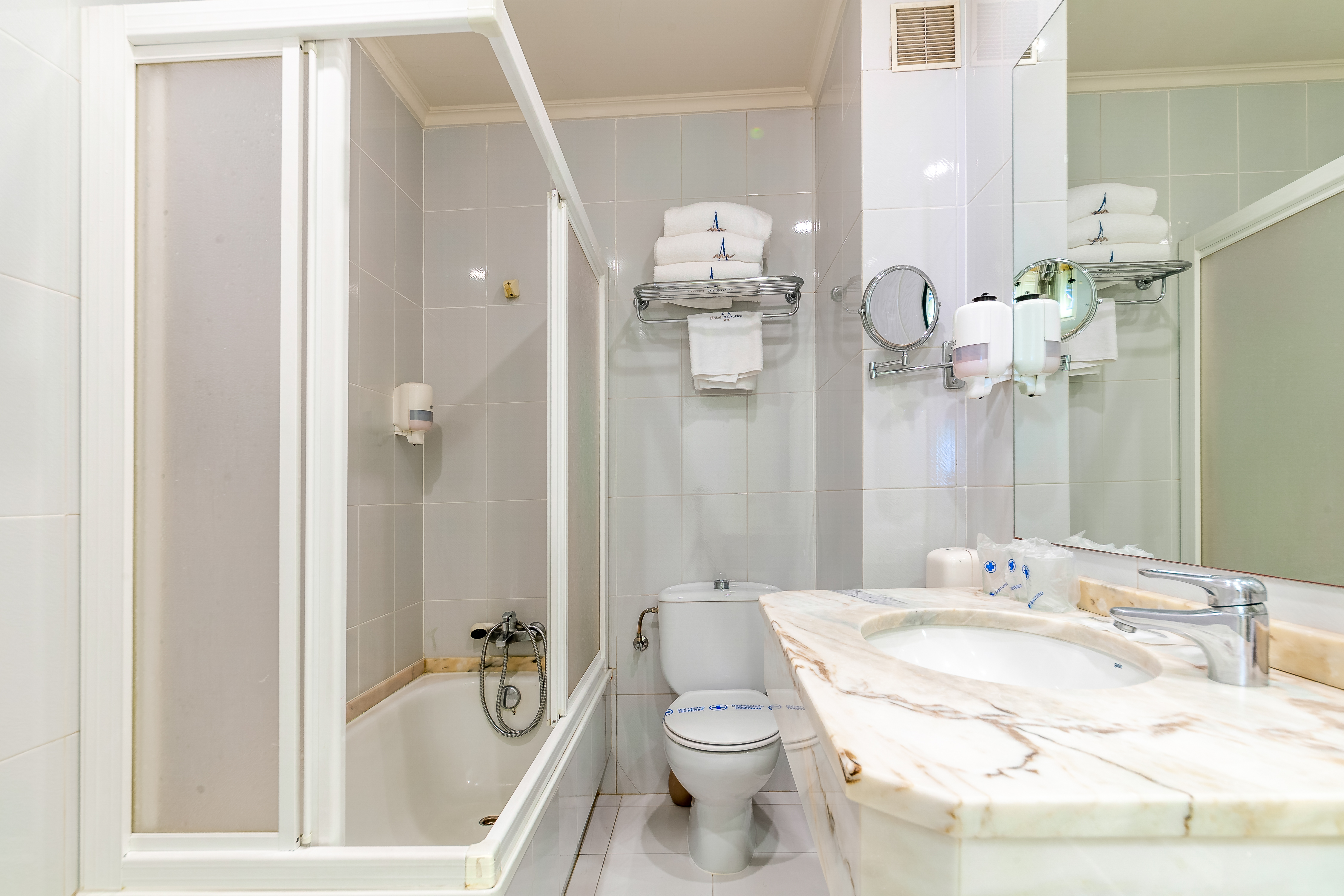 غرفة عائلية، Hotel Atlantico 4/4
