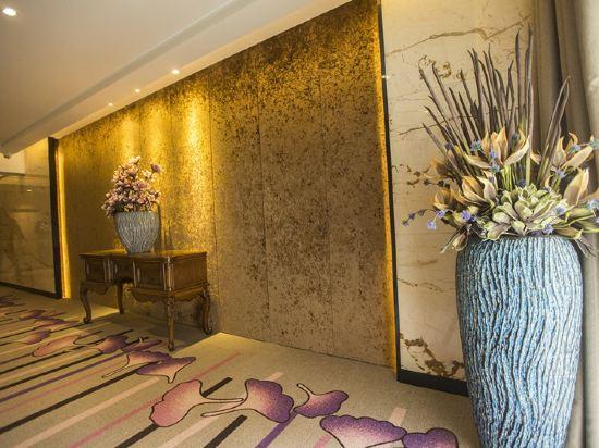 Lavande Hotels (Harbin Haxi Railway Station) 34/48
