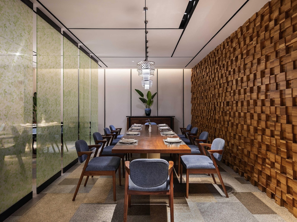 Novotel Hangzhou East Railway Station 25/32