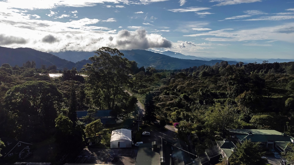 Finca Lerida Hotel 70/74