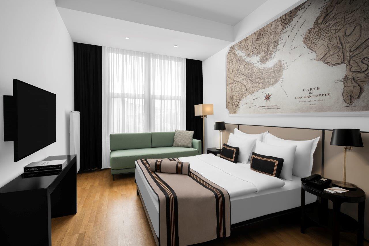 Deluxe, Triple, French Bed, Sofa