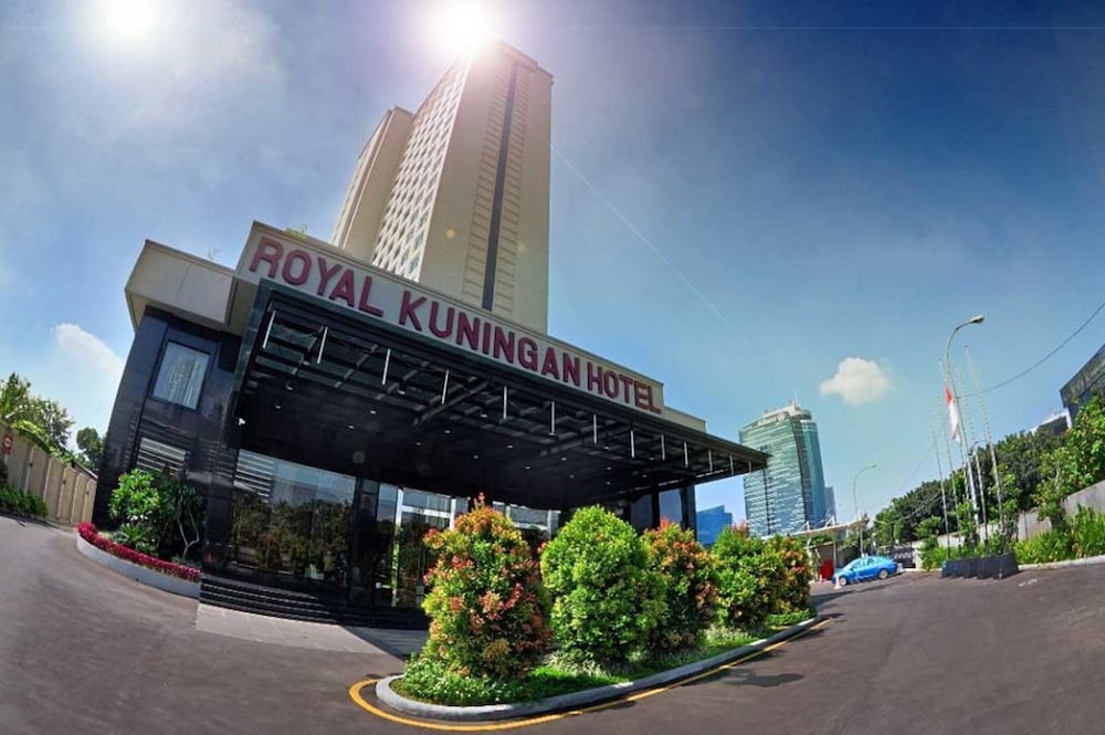 Royal Kuningan Hotel 3/60