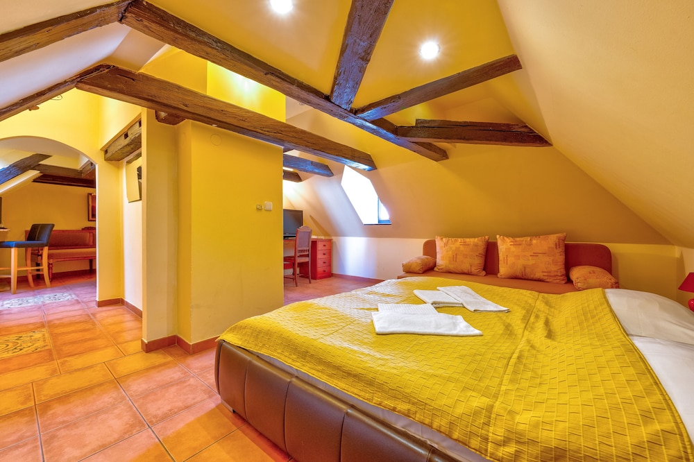 Room, Double Bed, Two Extra Beds, Attic