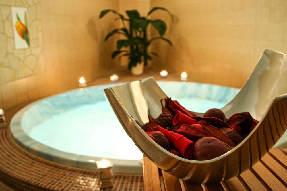 Golden Tulip Ana Tower Sibiu 25/50