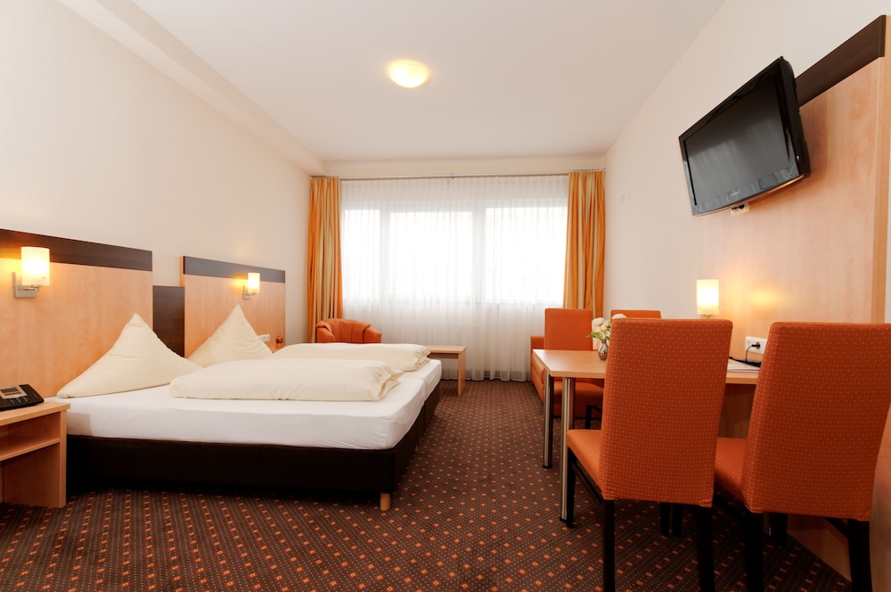 Hotel Am Freischuetz 15/50