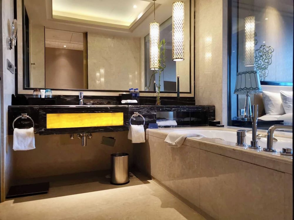 Wanda Realm Chifeng Hotel 34/34