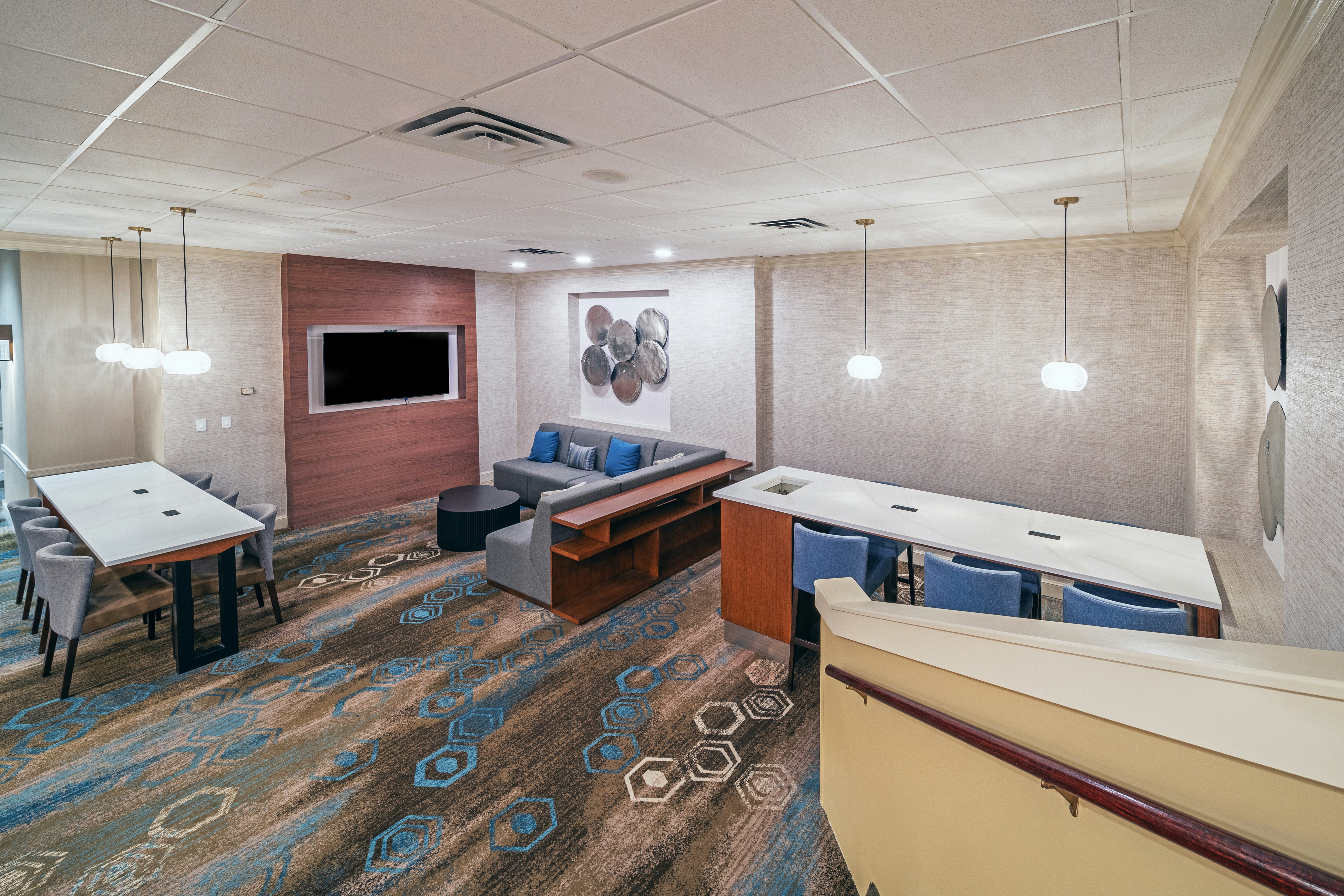 Doubletree Hotel Tulsa Downtown 38/40