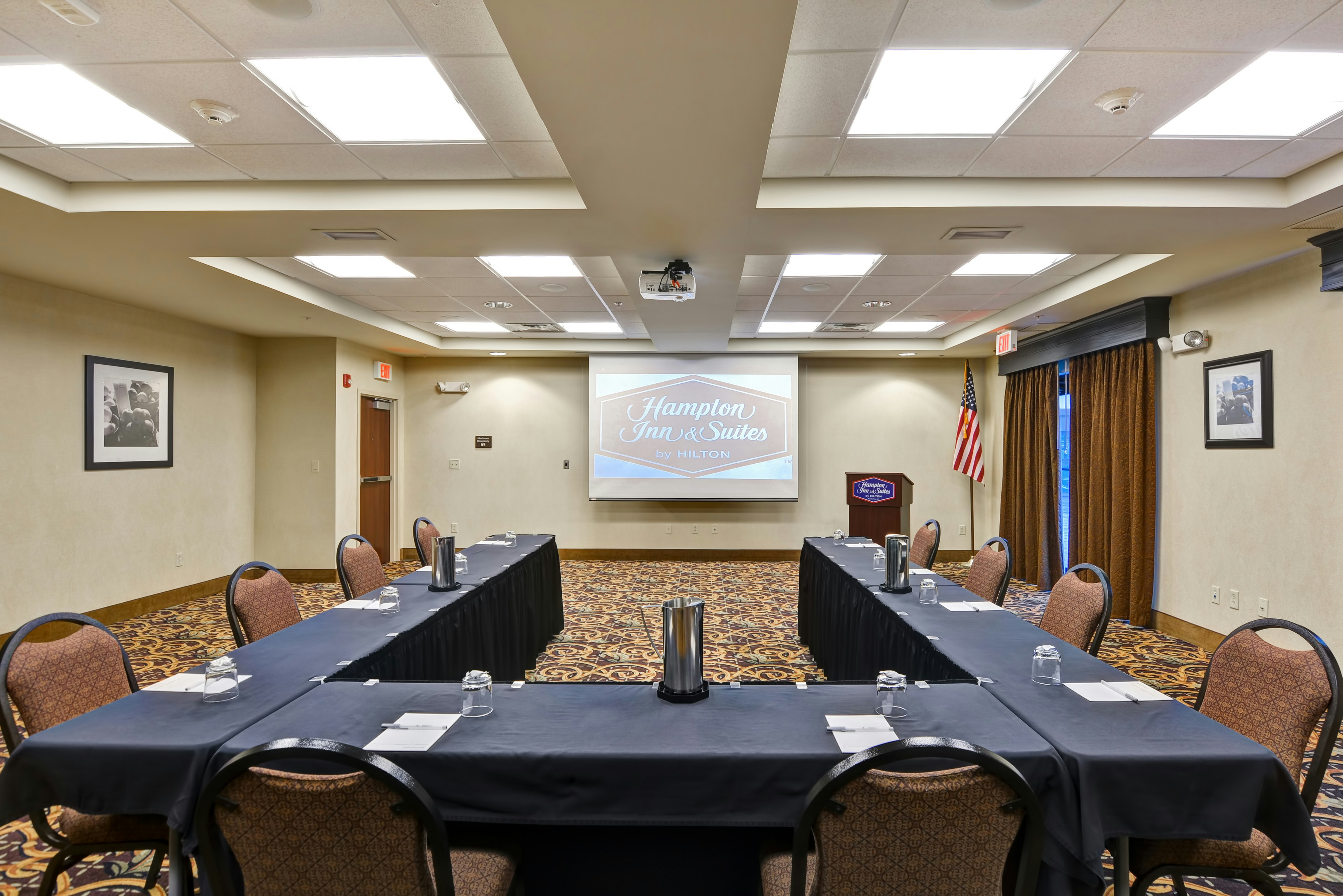 Hampton Inn and Suites New Hartford 59/64