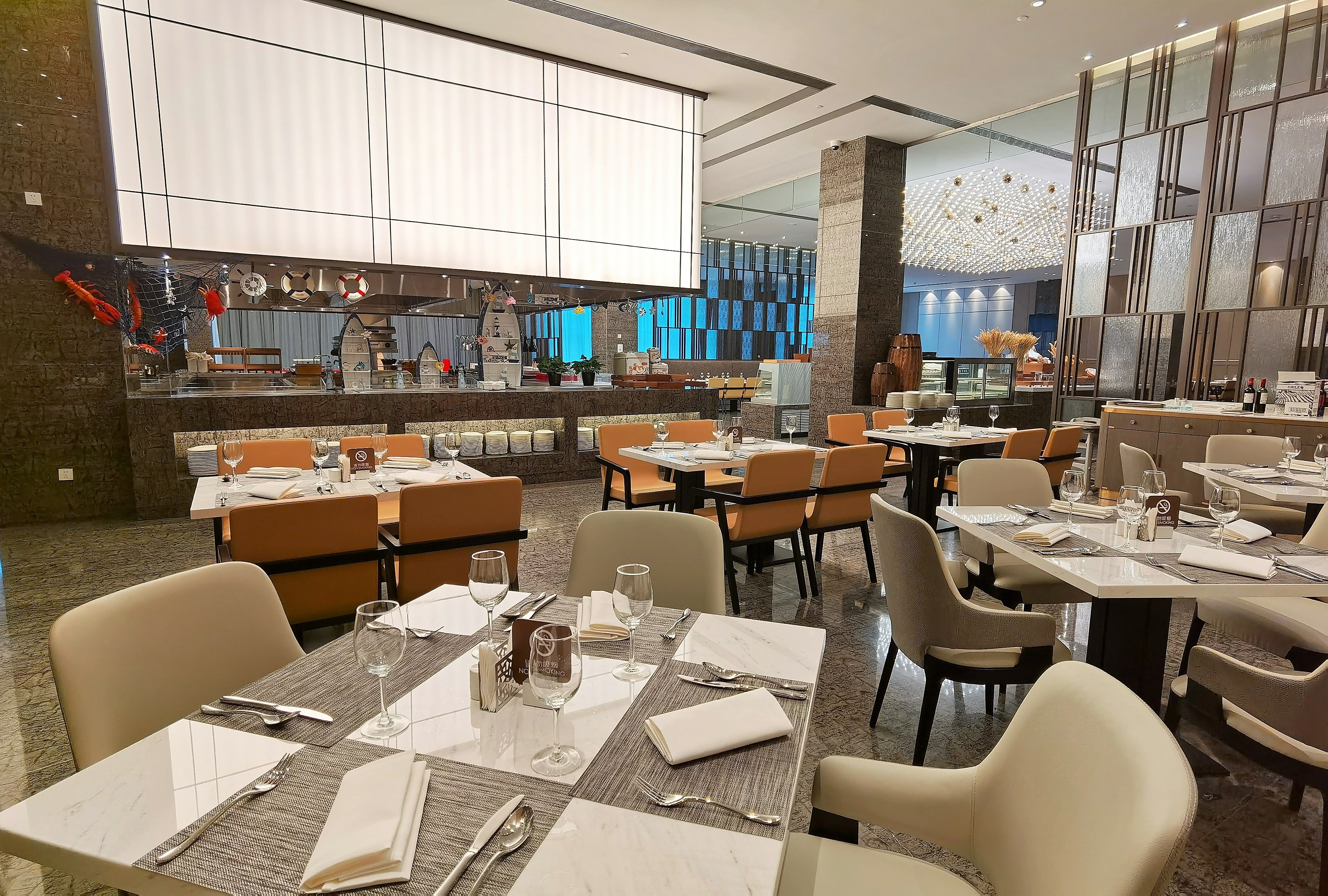 Holiday Inn Jiashan 35/50