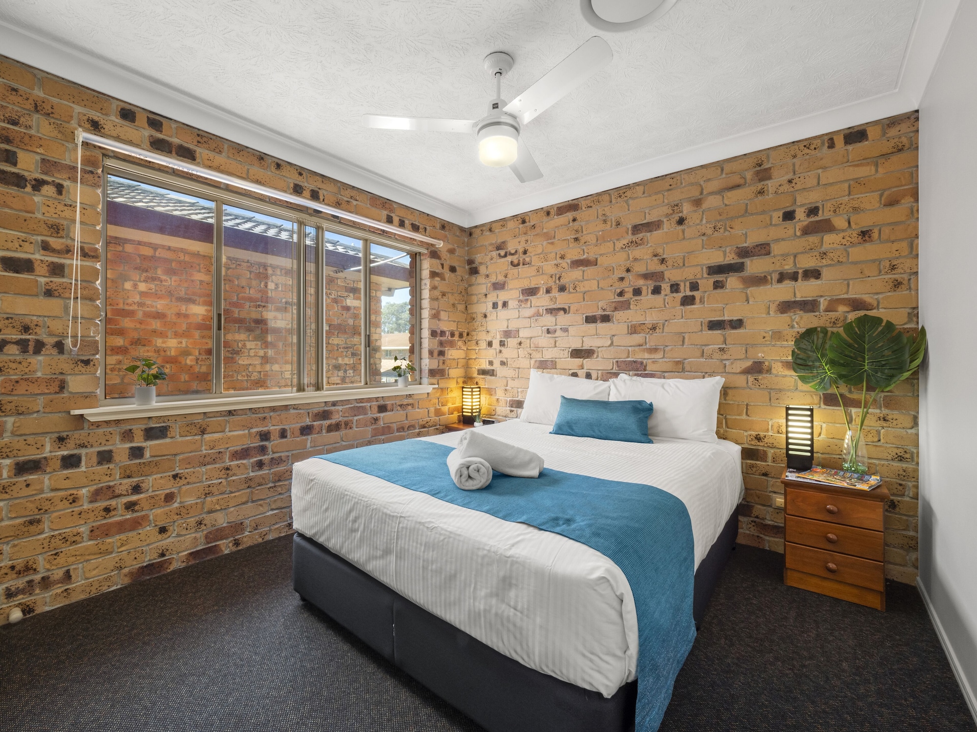 3 Bedrooms, Executive, Apartment, 2 Queen and Twin Beds, Pet Friendly