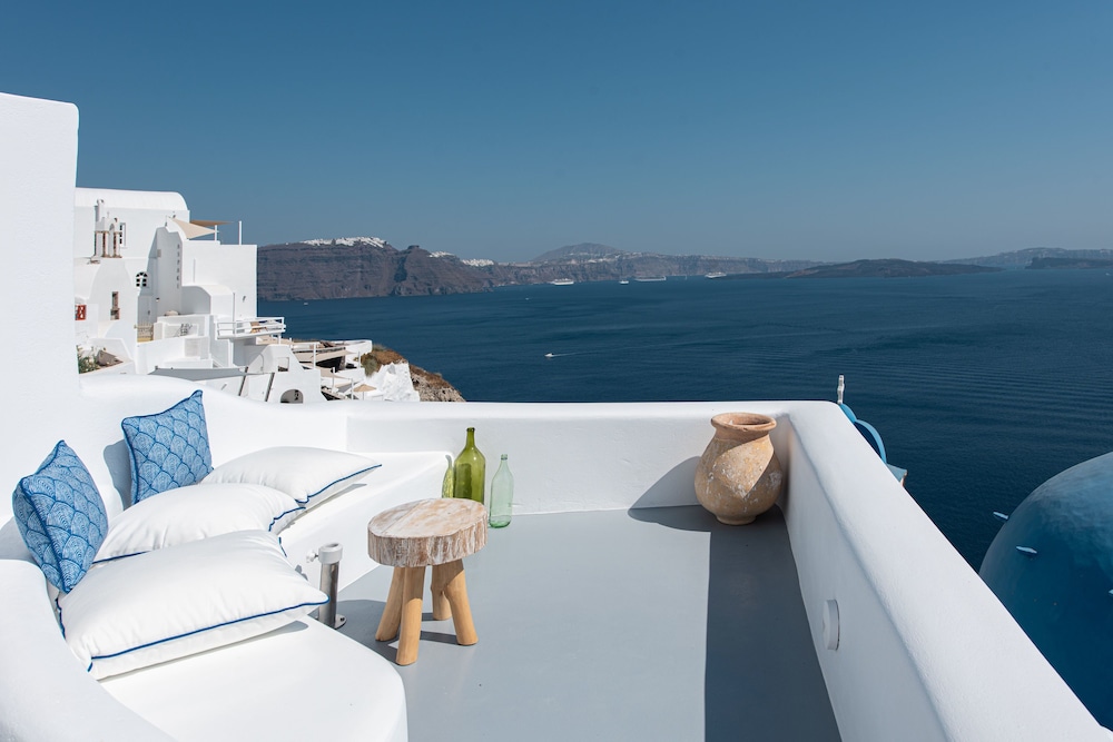 Oia Spirit Boutique Residences 46/50