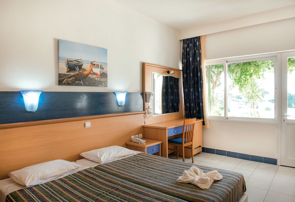 Eurovillage Achilleas Hotel 20/90