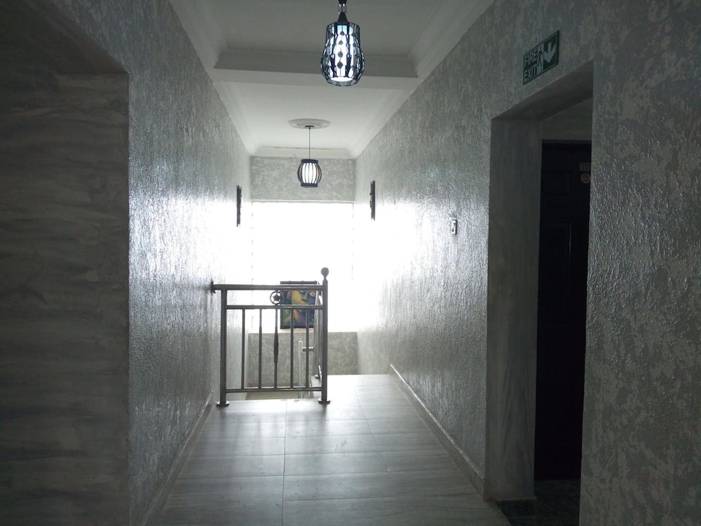 De Maria Inn 16/30