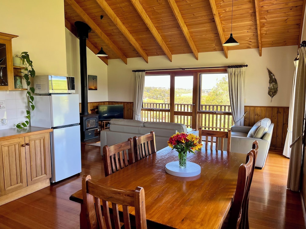 DAYSY HILL COUNTRY COTTAGES 36/50