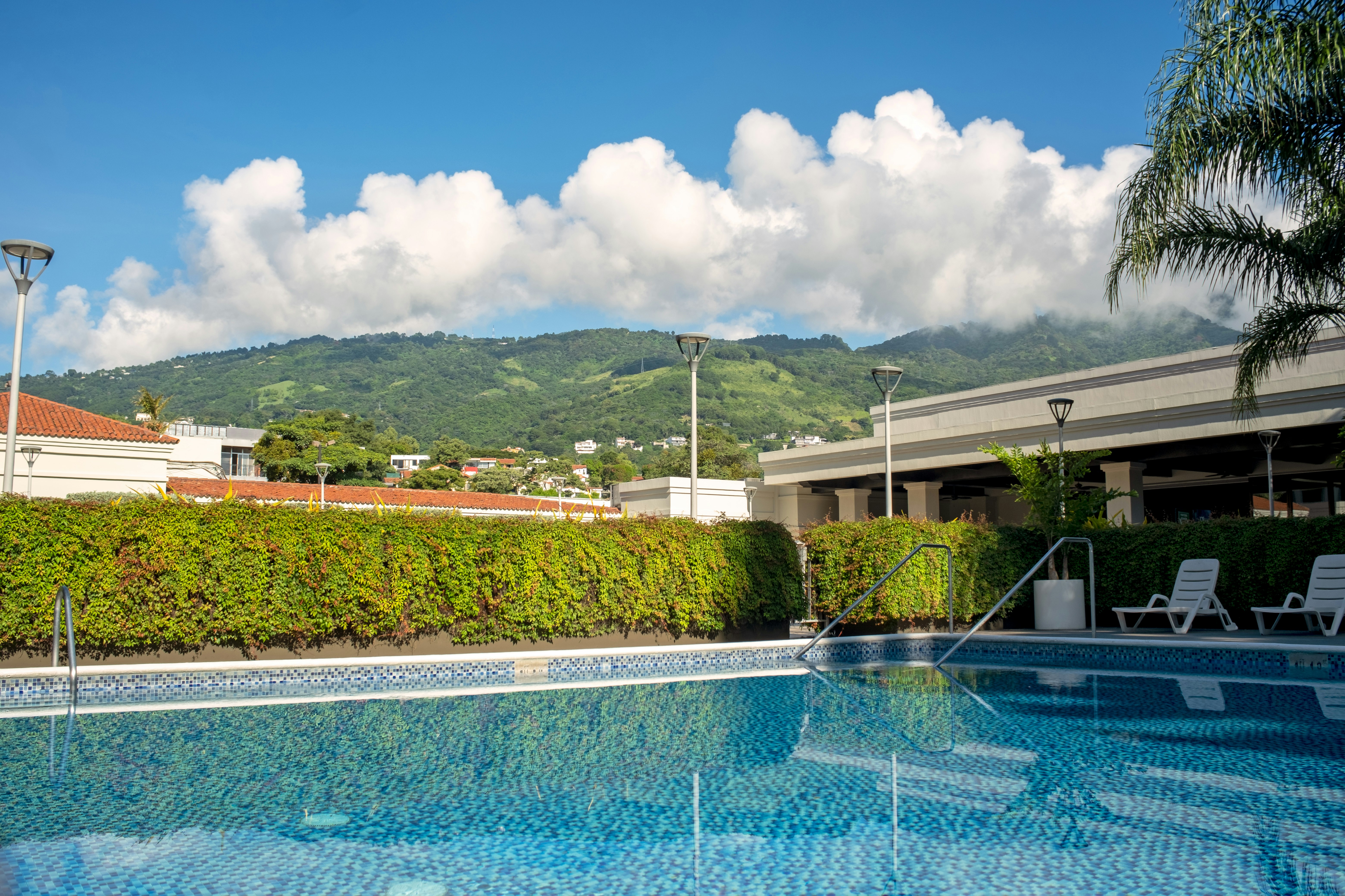 Hilton San Salvador 48/48
