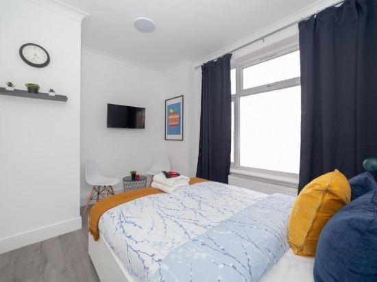 5 Rooms, Family, Single Bed, 2 Double Beds