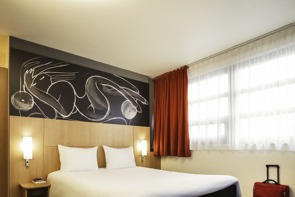 ibis Paris Gare de Lyon Diderot 12th 18/72