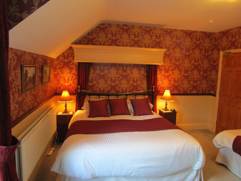 Brookfield B&B Guest House 8/25
