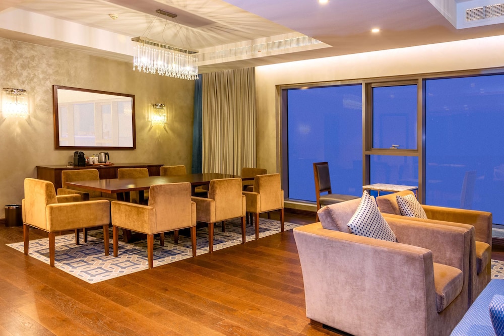 RADISSON BLU HOTEL, SOHAR 48/72