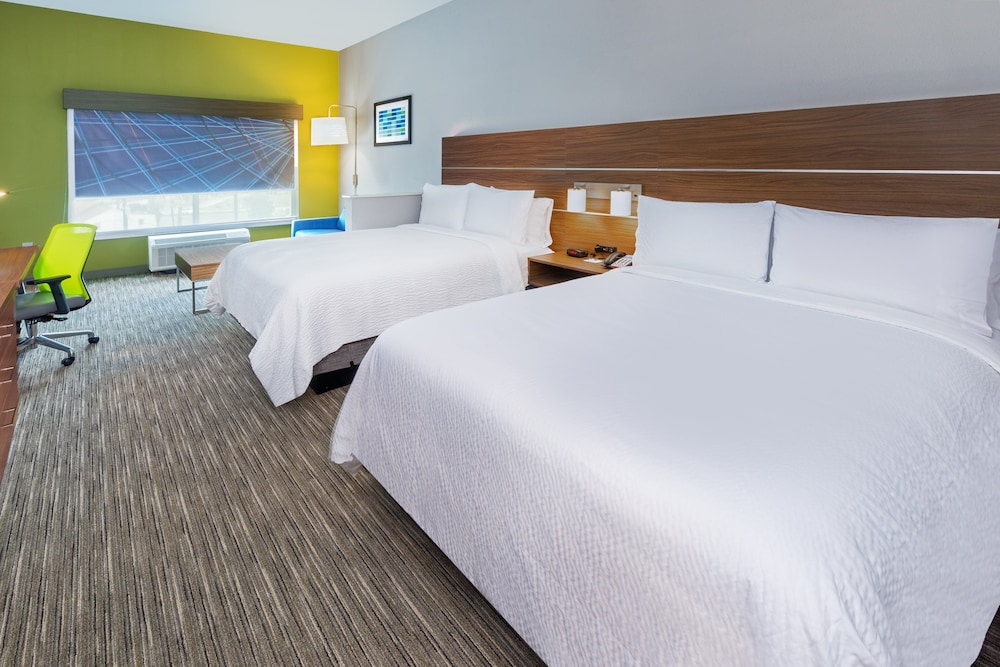 Holiday Inn Express & Suites Houston - N Downtown 17/48