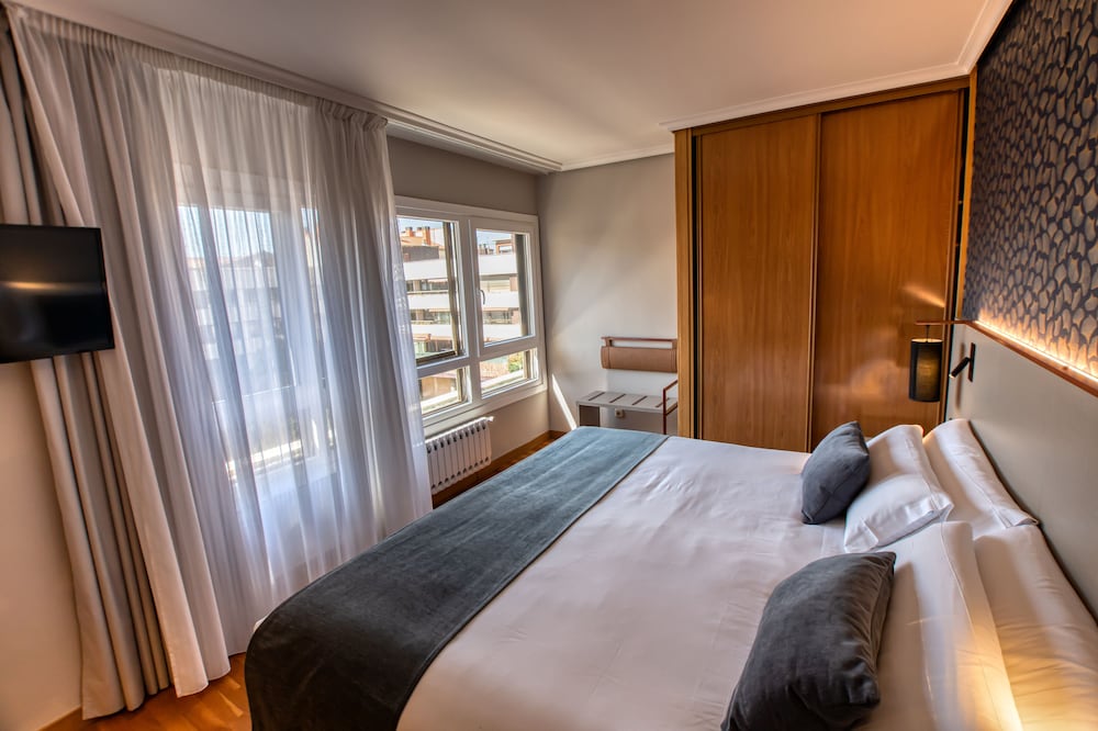 Hotel Castilla Vieja 9/33