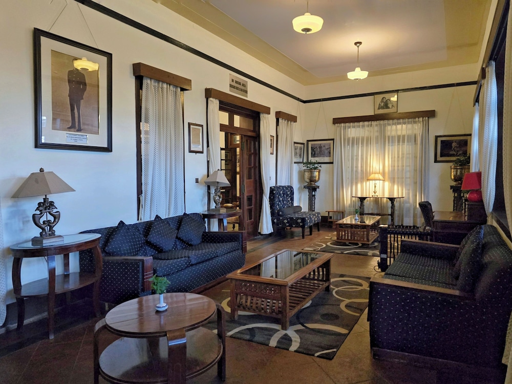 Woodville Palace 41/58
