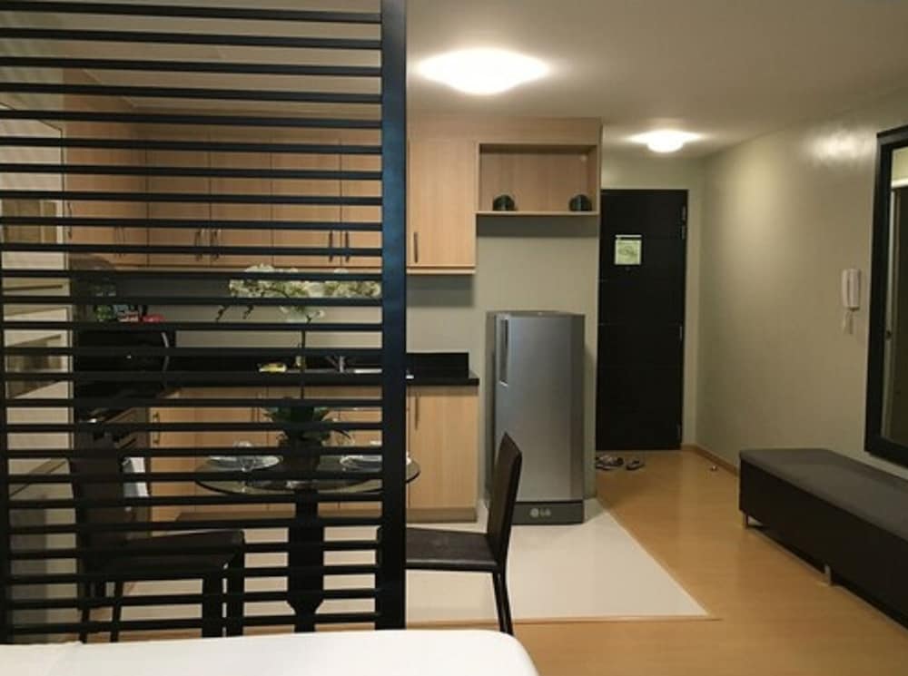 Avant Serviced Suites 44/52