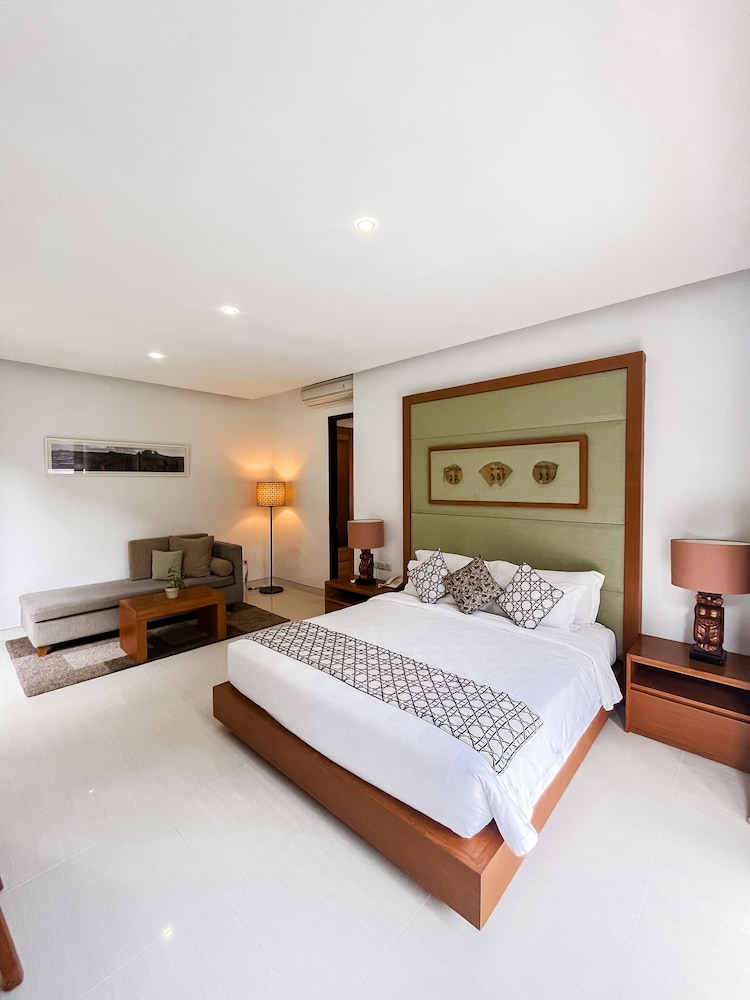 2 BEDROOMS, VILLA
