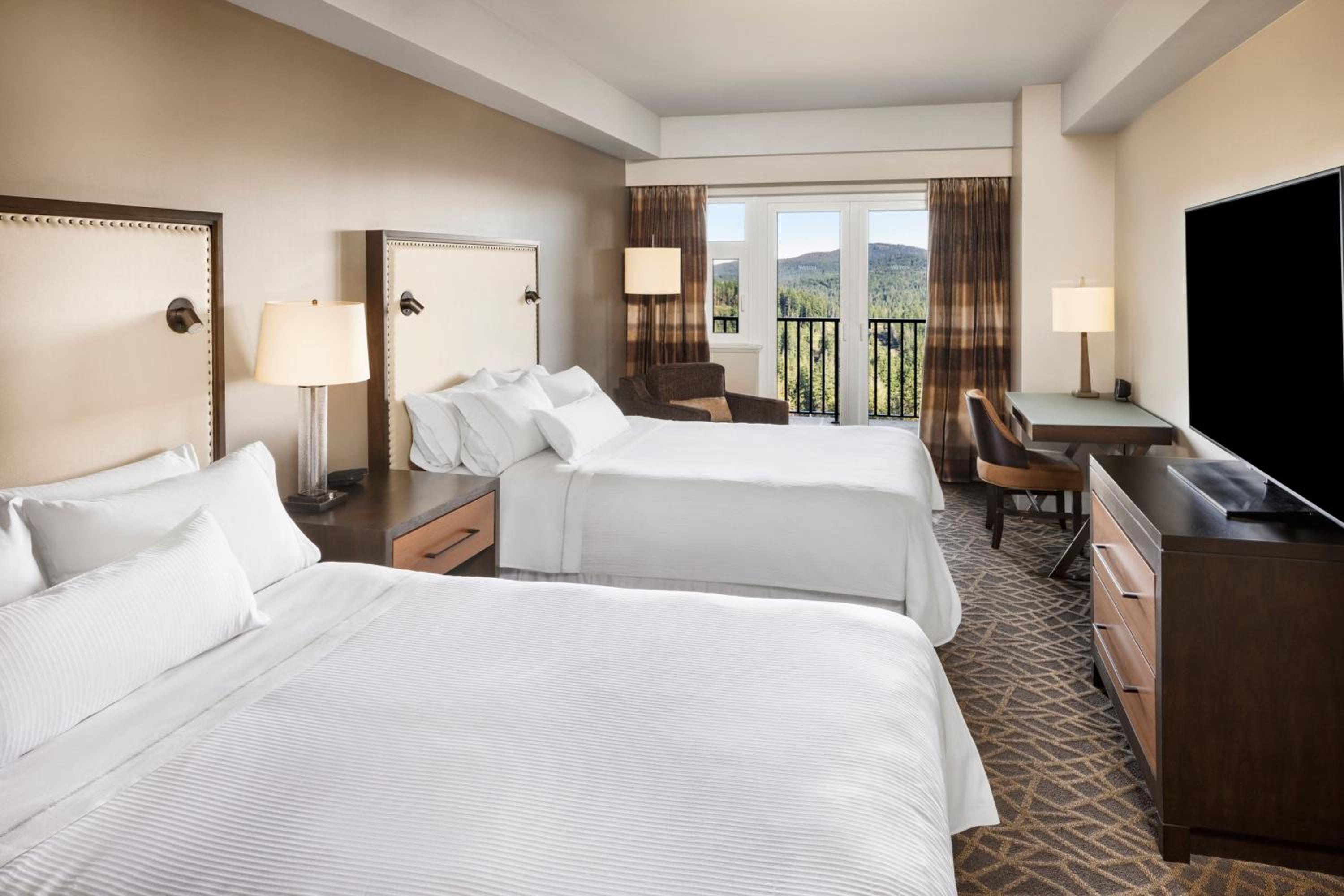 Deluxe, Golf Course View, Balcony، Westin Bear Mountain Golf Resort And Spa 2/2