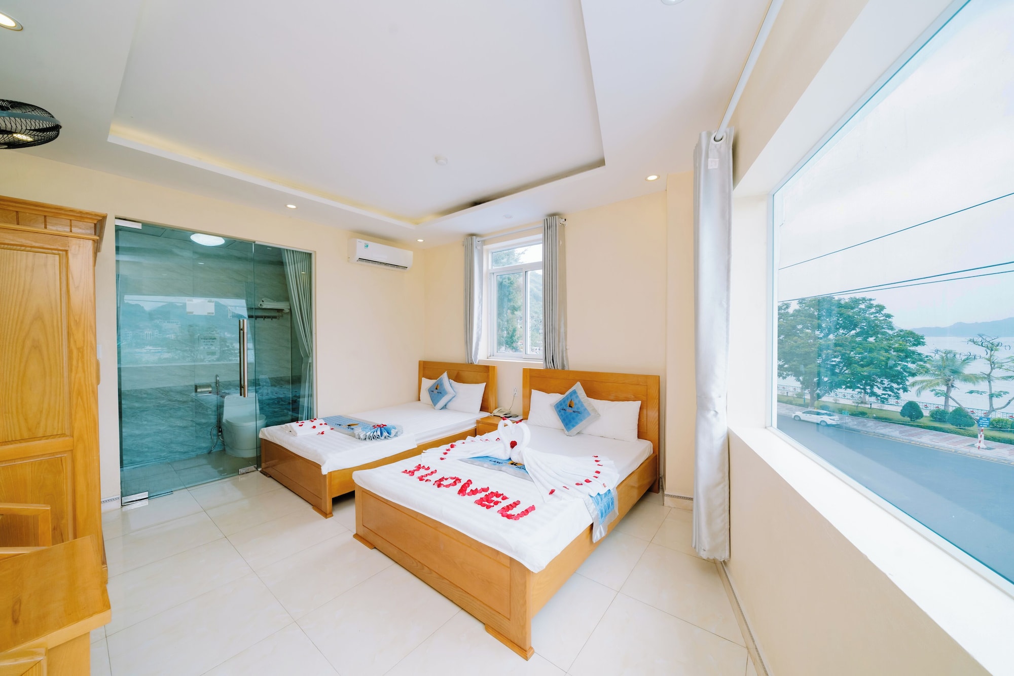 1 BEDROOM, DELUXE, TRIPLE, SEA VIEW