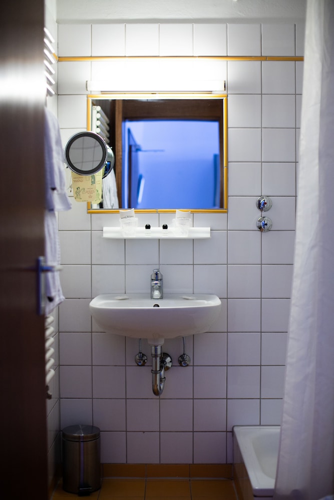 Hotel Stern 49/50